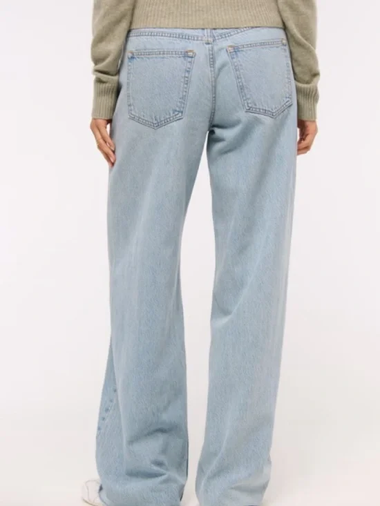 Abercrombie Low Rise Ultra Loose Jeans - Picture 4 of 8